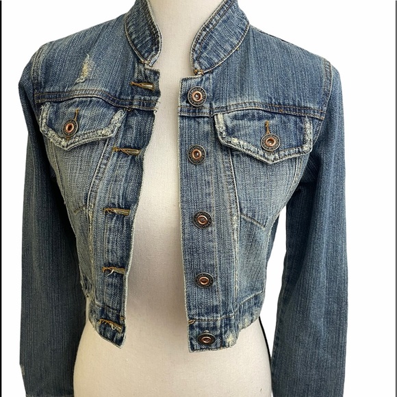 Z-G crop jean jacket distressed look. Size small Z-G crop jean distressed - Picture 1 of 6